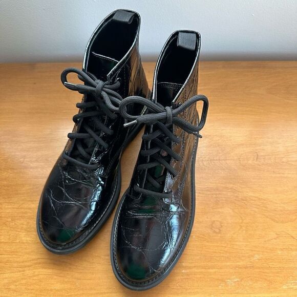 AGL Women’s Moreen Black Embossed Leather Lace-Up Combat Boot - Picture 2 of 13